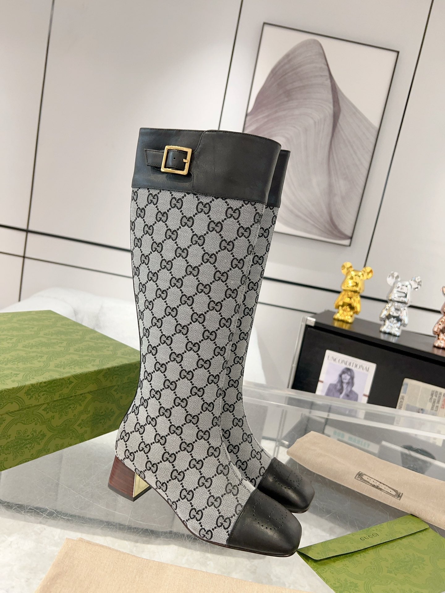 GG KNEE BOOTS IN LIGHT GRAY MONOGRAM CANVAS AND BLACK GLOSSY SHEEPSKIN