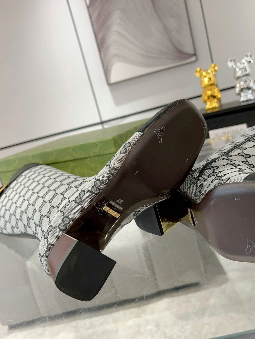 GG KNEE BOOTS IN LIGHT GRAY MONOGRAM CANVAS AND BLACK GLOSSY SHEEPSKIN