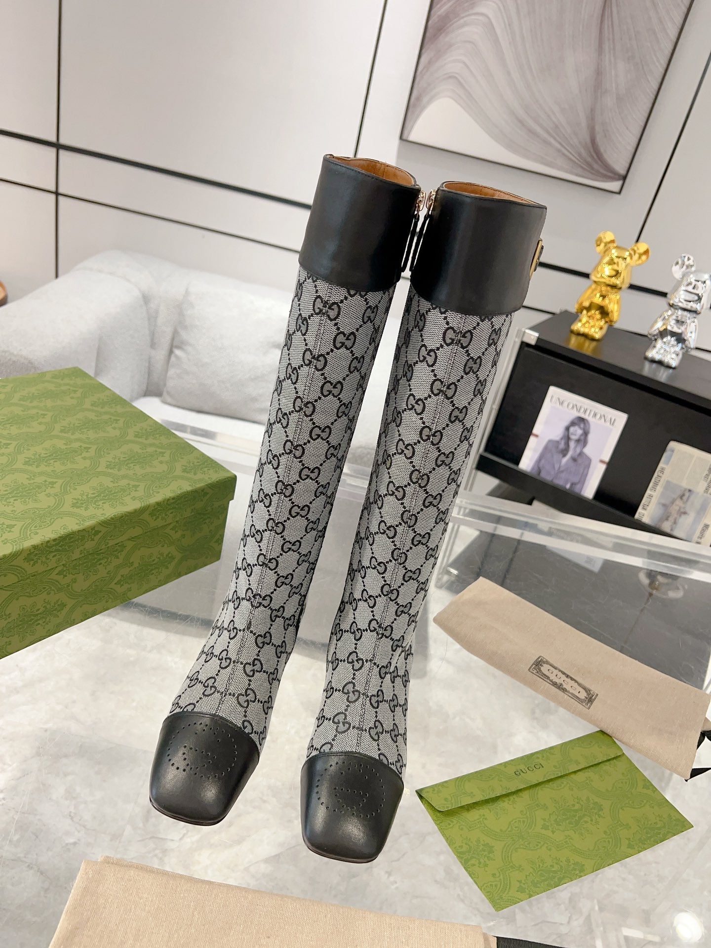 GG KNEE BOOTS IN LIGHT GRAY MONOGRAM CANVAS AND BLACK GLOSSY SHEEPSKIN