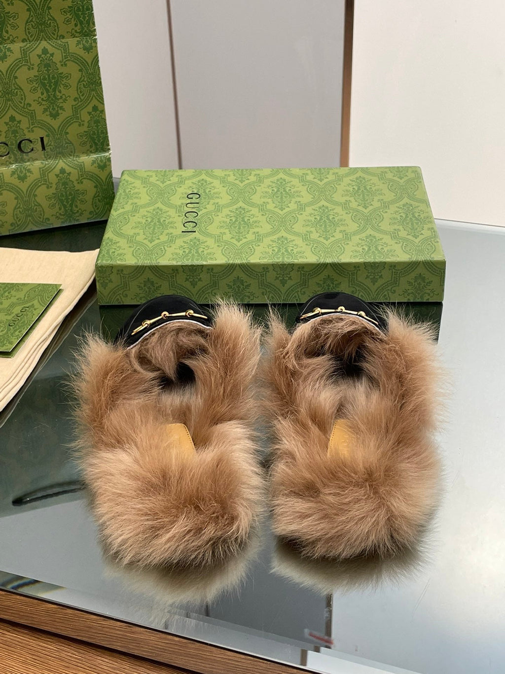 HORSEBIT MULE IN BLACK SUEDE AND LAMB WOOL LINING