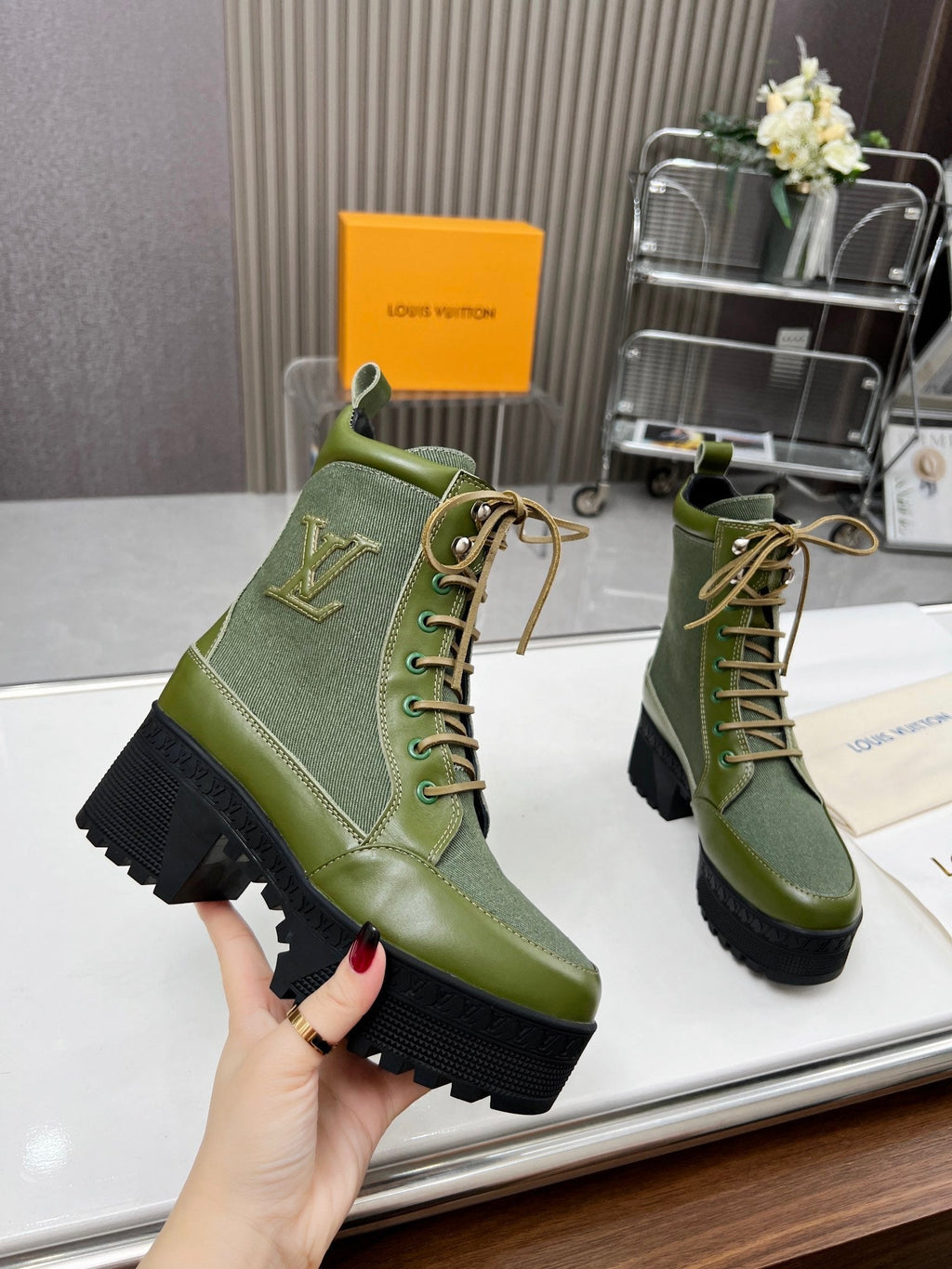 LAUREATE PLATFORM DESERT BOOT IN DARK OLIVE GREEN JACQUARD AND CALFSKIN