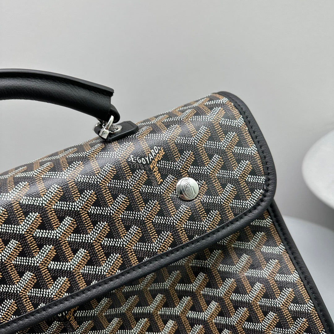 LEGER BACKPACK 37 IN BLACK GOYARDINE CANVAS WITH CALFSKIN TRIM