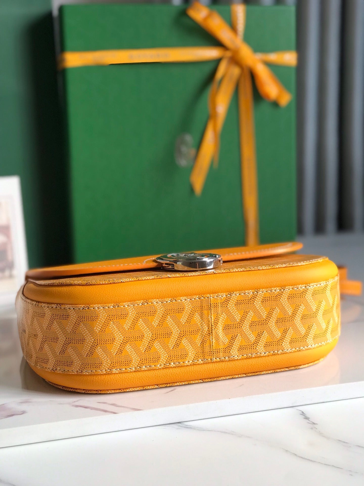 233 BAG 25 IN YELLOW CALFKIN AND GOYARDINE CANVAS