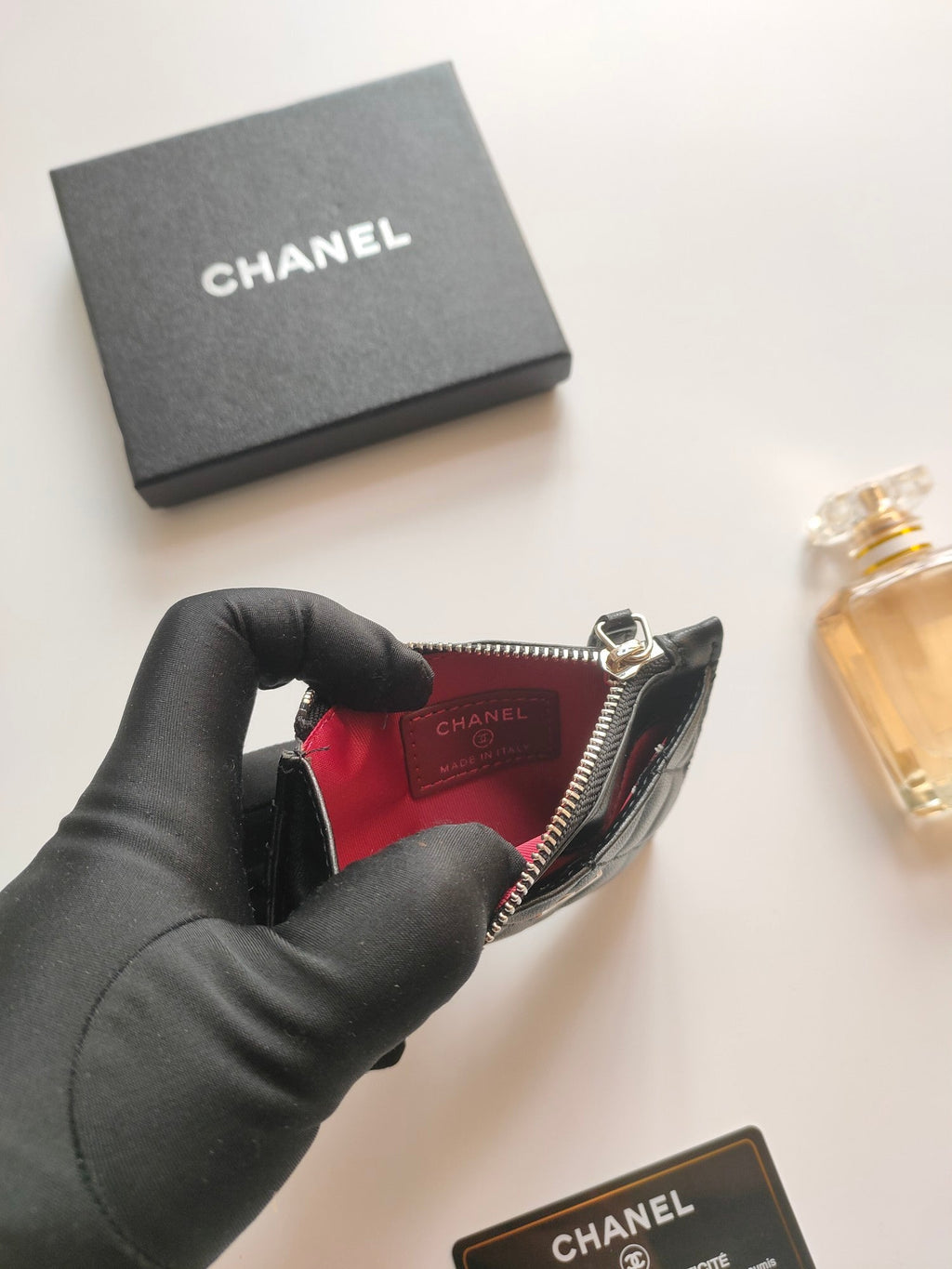 CC ZIPPED CARD HOLDER 11.5 BLACK CALFSKIN