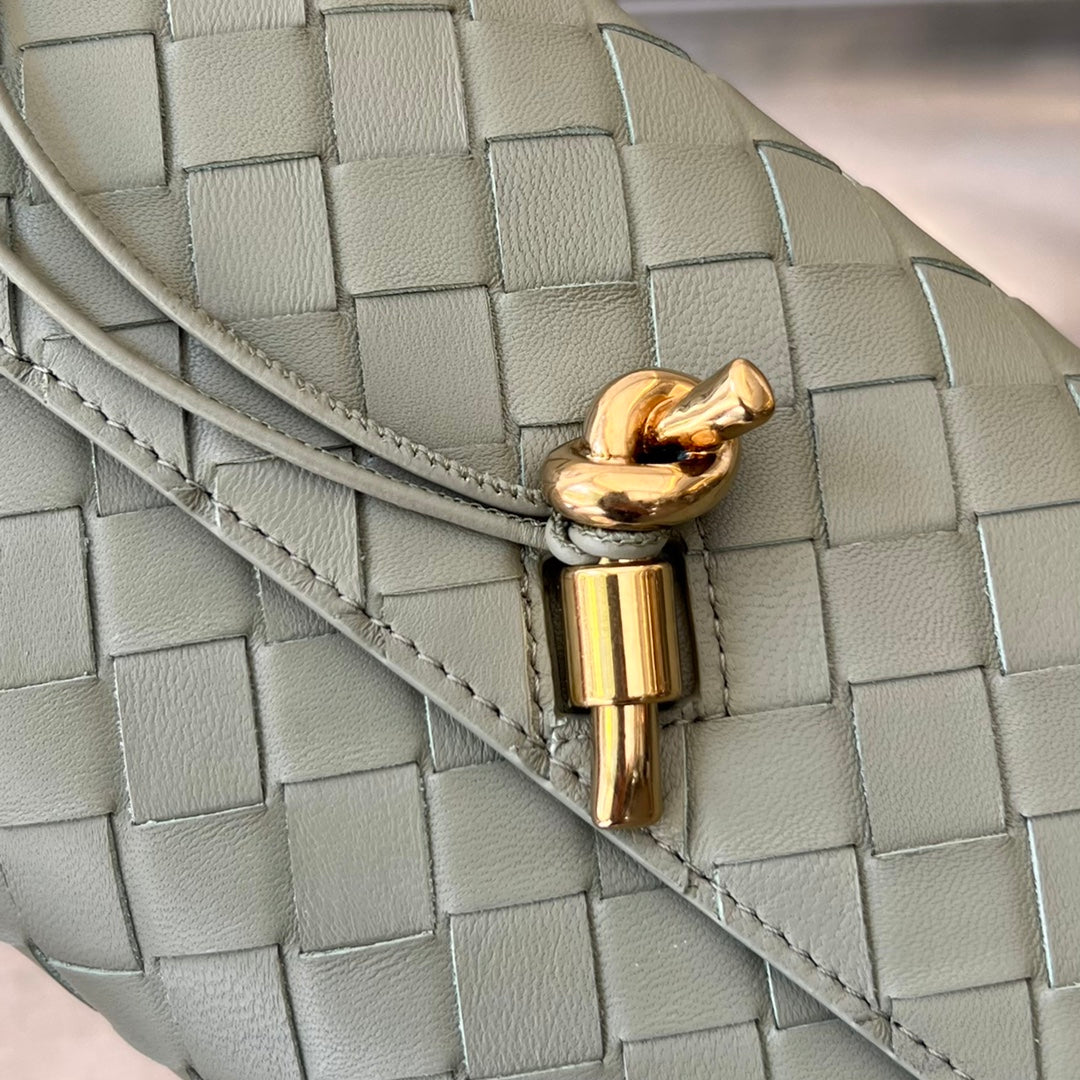 ANDIAMO 21 IN GRAY OLIVE LAMBSKIN