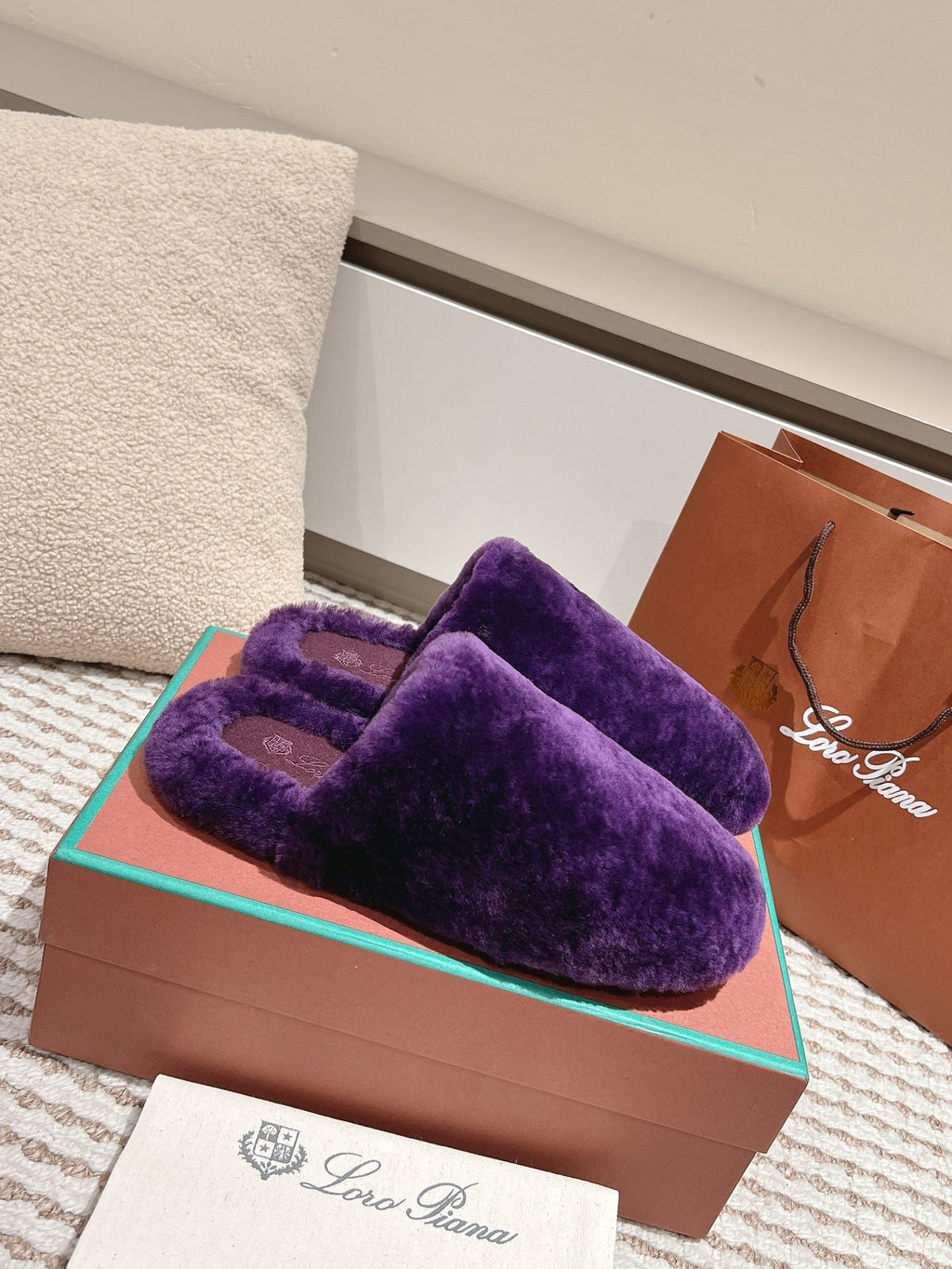 LP NATURAL WINTERCOZY WOOL VIOLET SLIPPERS