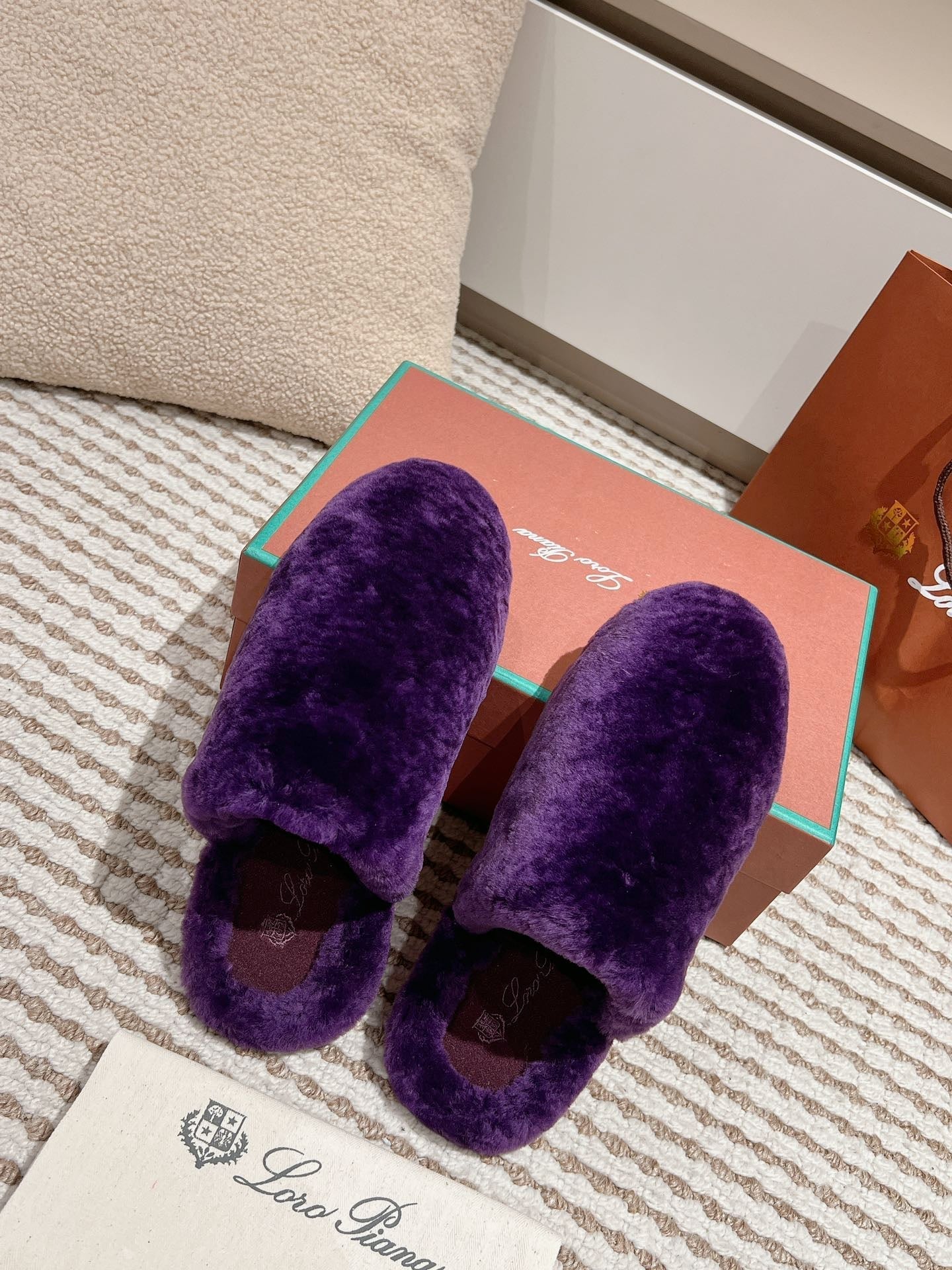 LP NATURAL WINTERCOZY WOOL VIOLET SLIPPERS