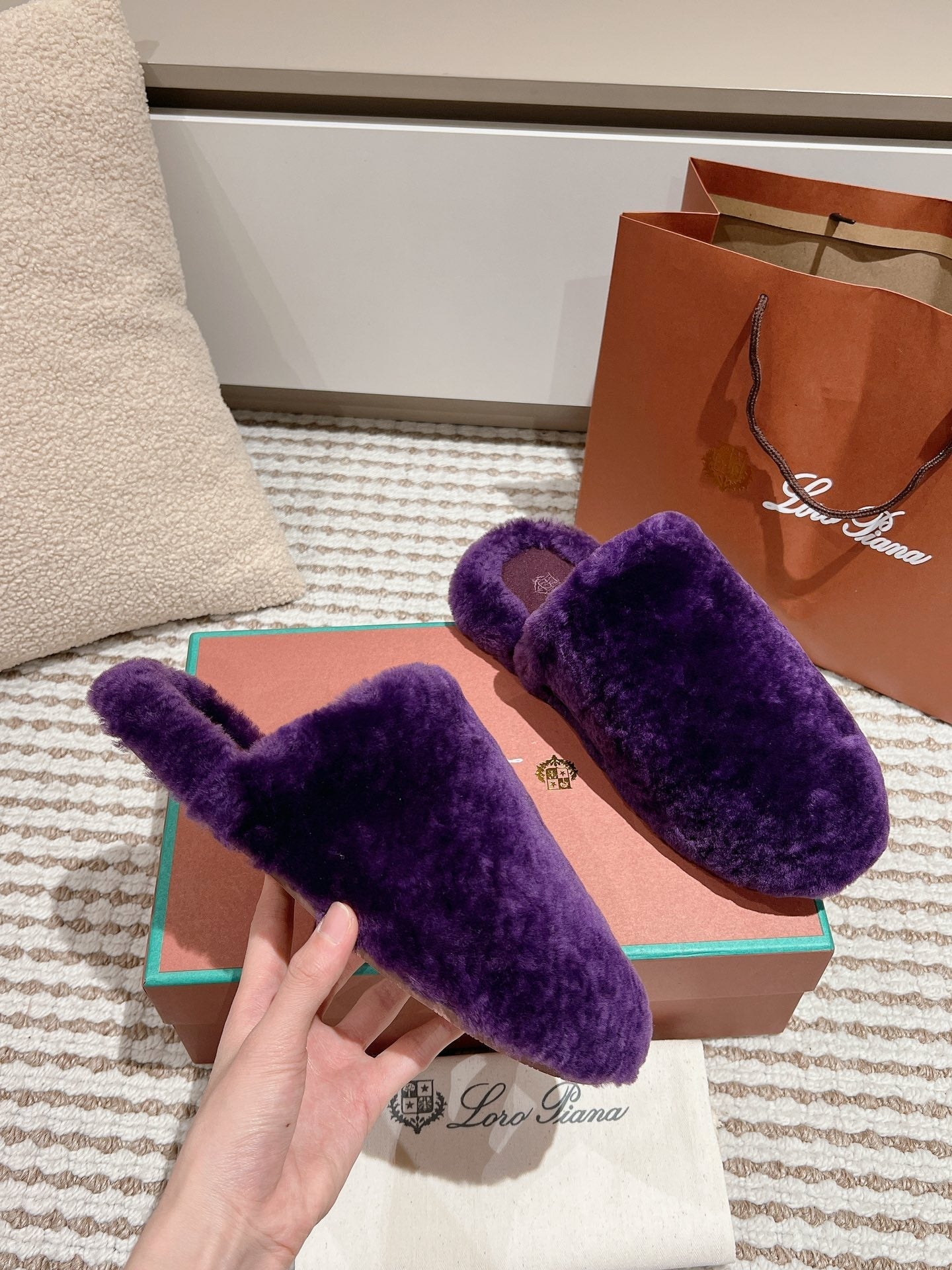 LP NATURAL WINTERCOZY WOOL VIOLET SLIPPERS