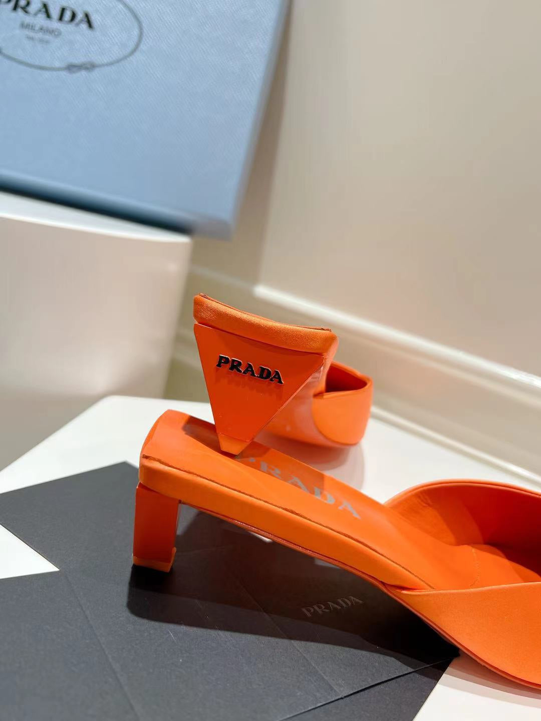PRA SQUARE TOE MULES BRIGHT ORANGE SATIN