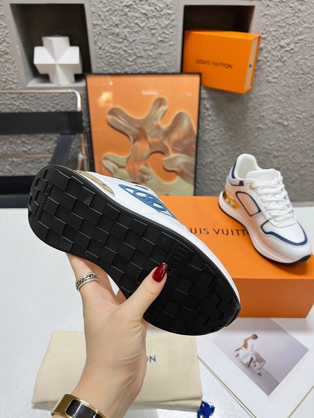 LV WOMEN SNEAKER IN WHITE MIX BLUE CALFSKIN