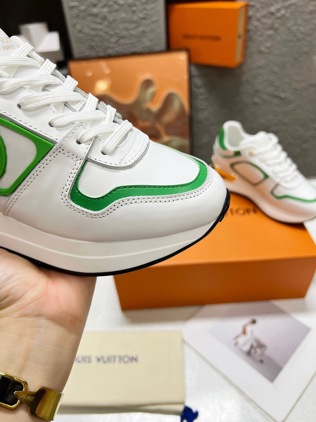 LV WOMEN SNEAKER IN WHITE MIX GREEN CALFSKIN