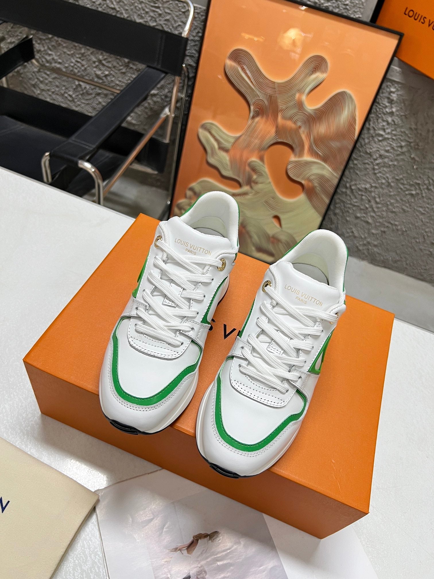 LV WOMEN SNEAKER IN WHITE MIX GREEN CALFSKIN