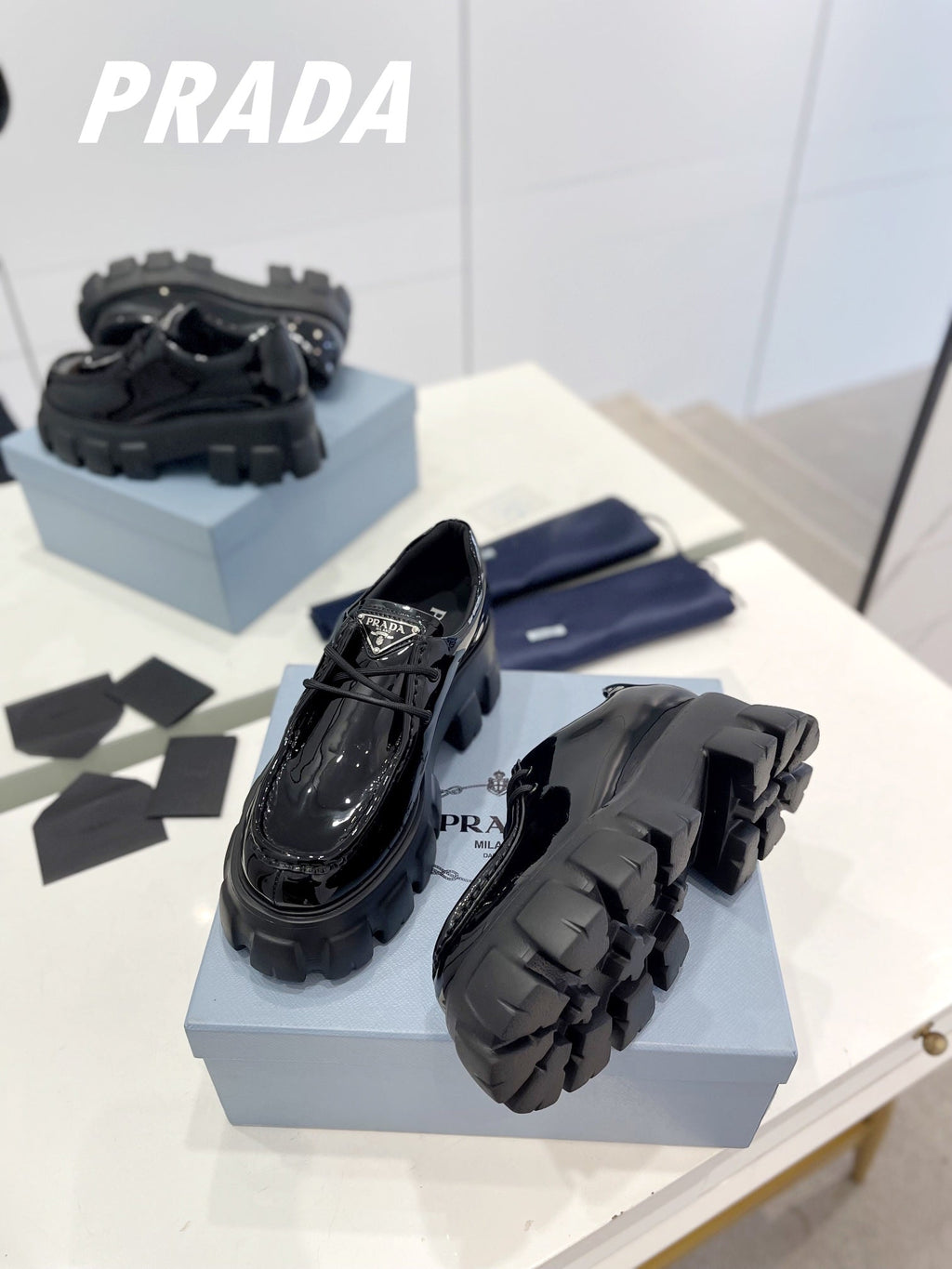 PRA MONOLITH LACE-UP LOAFERS GLOSSY BLACK CALFSKIN