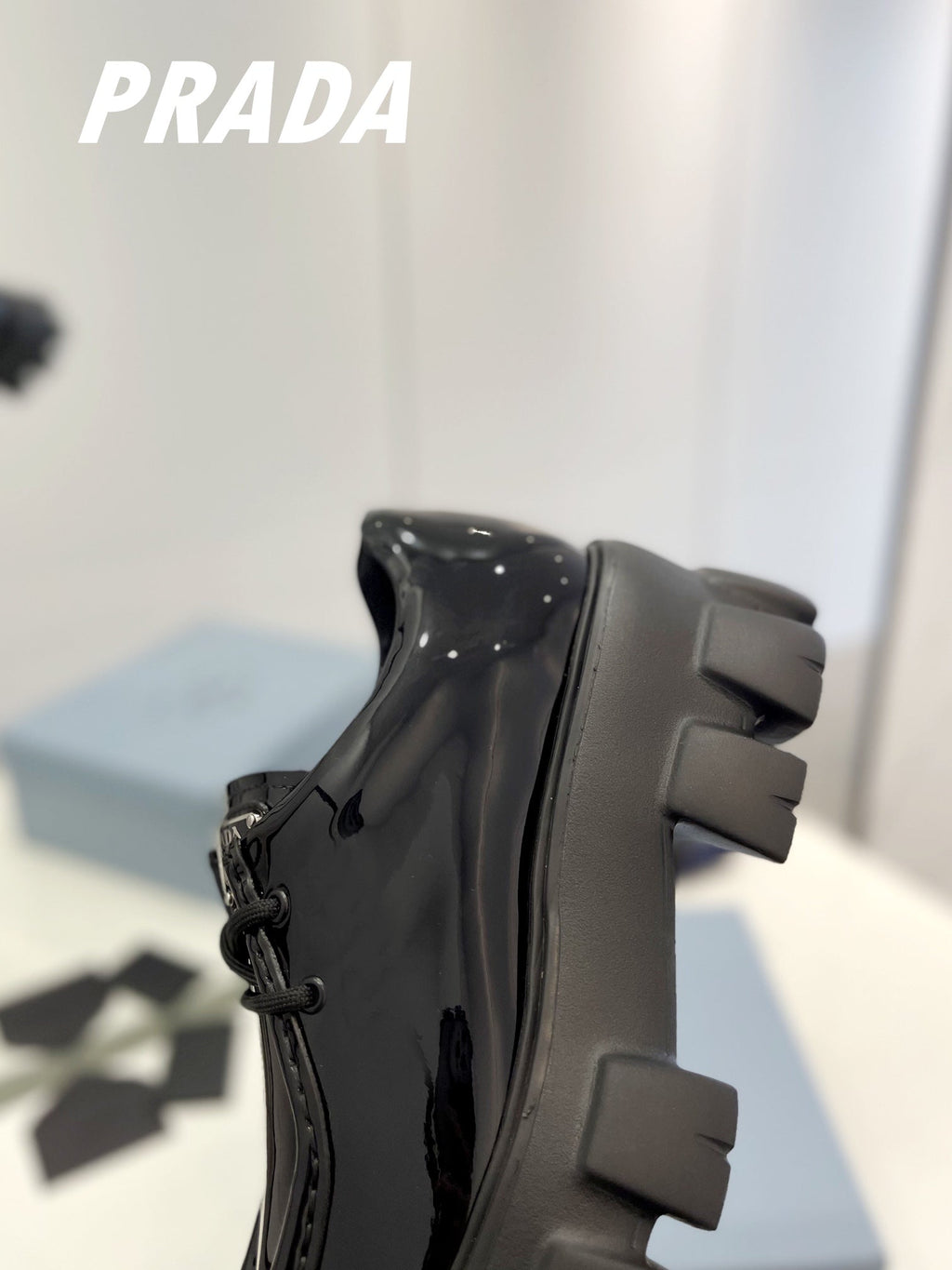 PRA MONOLITH LACE-UP LOAFERS GLOSSY BLACK CALFSKIN