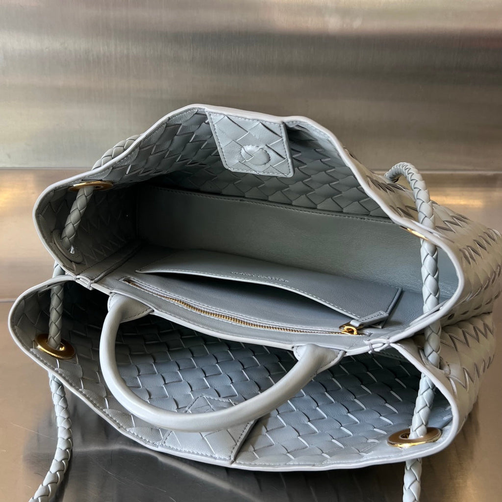 SMALL ANDIAMO 29 IN GREY LAMBSKIN