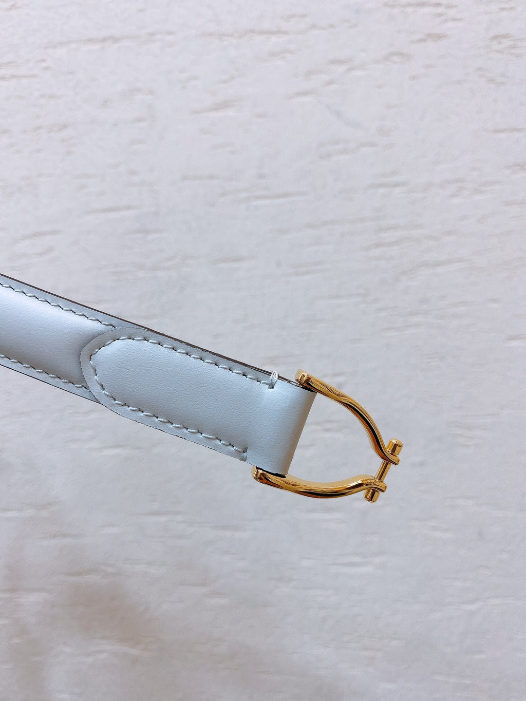 Hook & Loop 20mm TRIOMPHE Logo Square Adjustable Belt White Calfskin Ghw