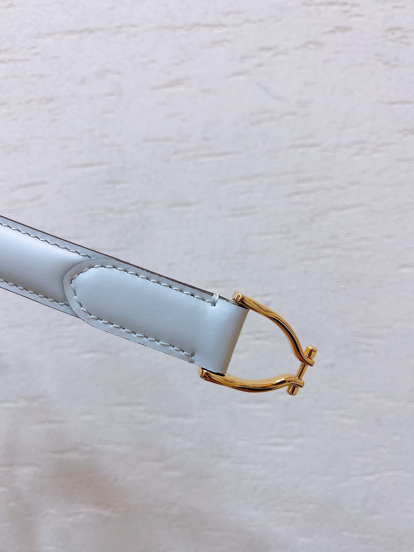 Hook & Loop 20mm TRIOMPHE Logo Square Adjustable Belt White Calfskin Ghw