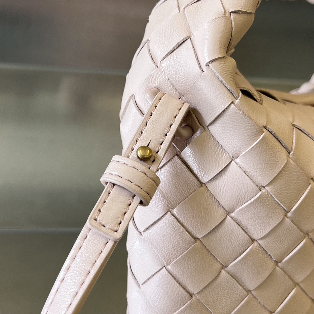 MINI HOP 25 IN SOFT PEACH CALFSKIN