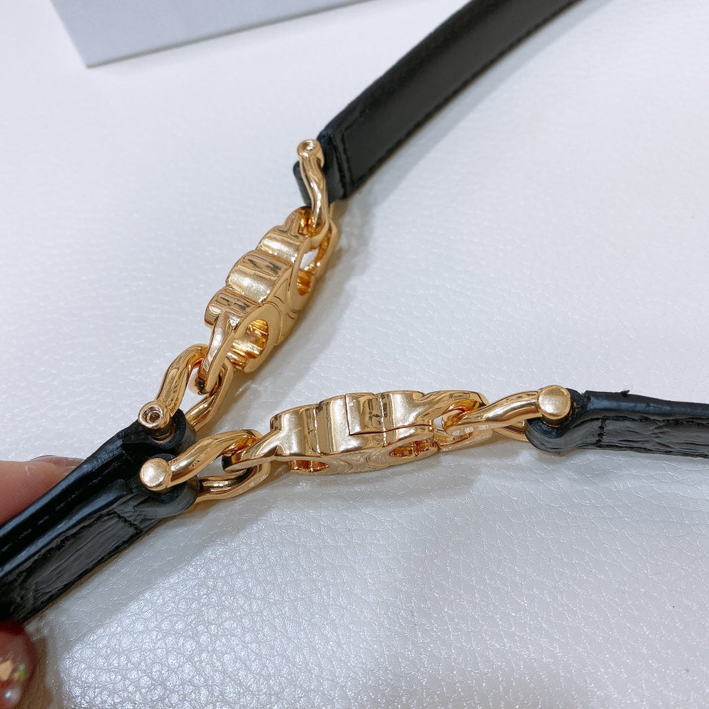 SMALL 18 MM GOURMETTE TRIOMPHE ADJUSTABLE BELT IN BLACK LEATHER GOLD HARDWARE