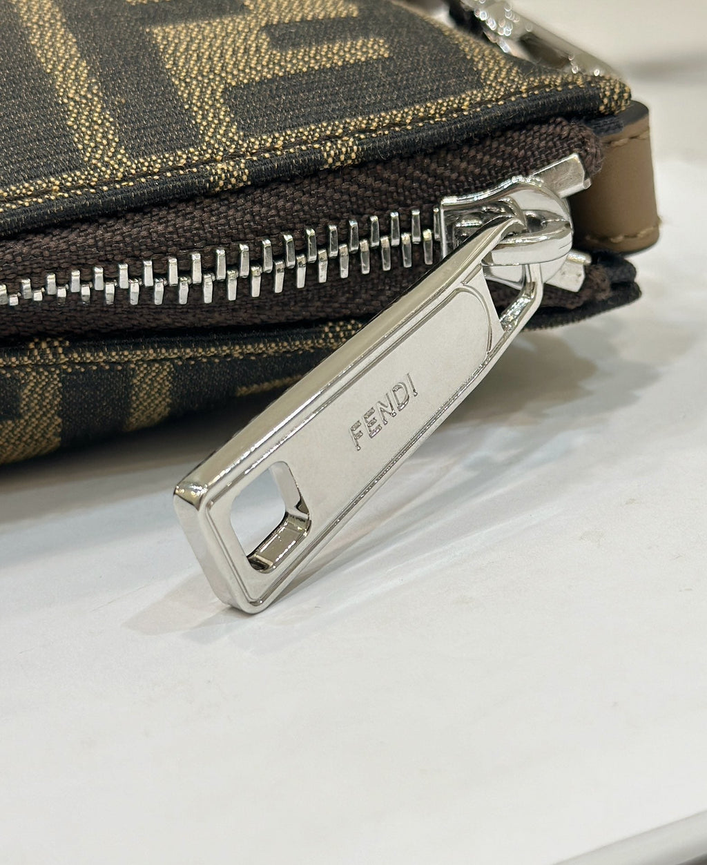 SHOULDER BAG 19 WITH FF MOTIF IN BROWN JACQUARD FABRIC