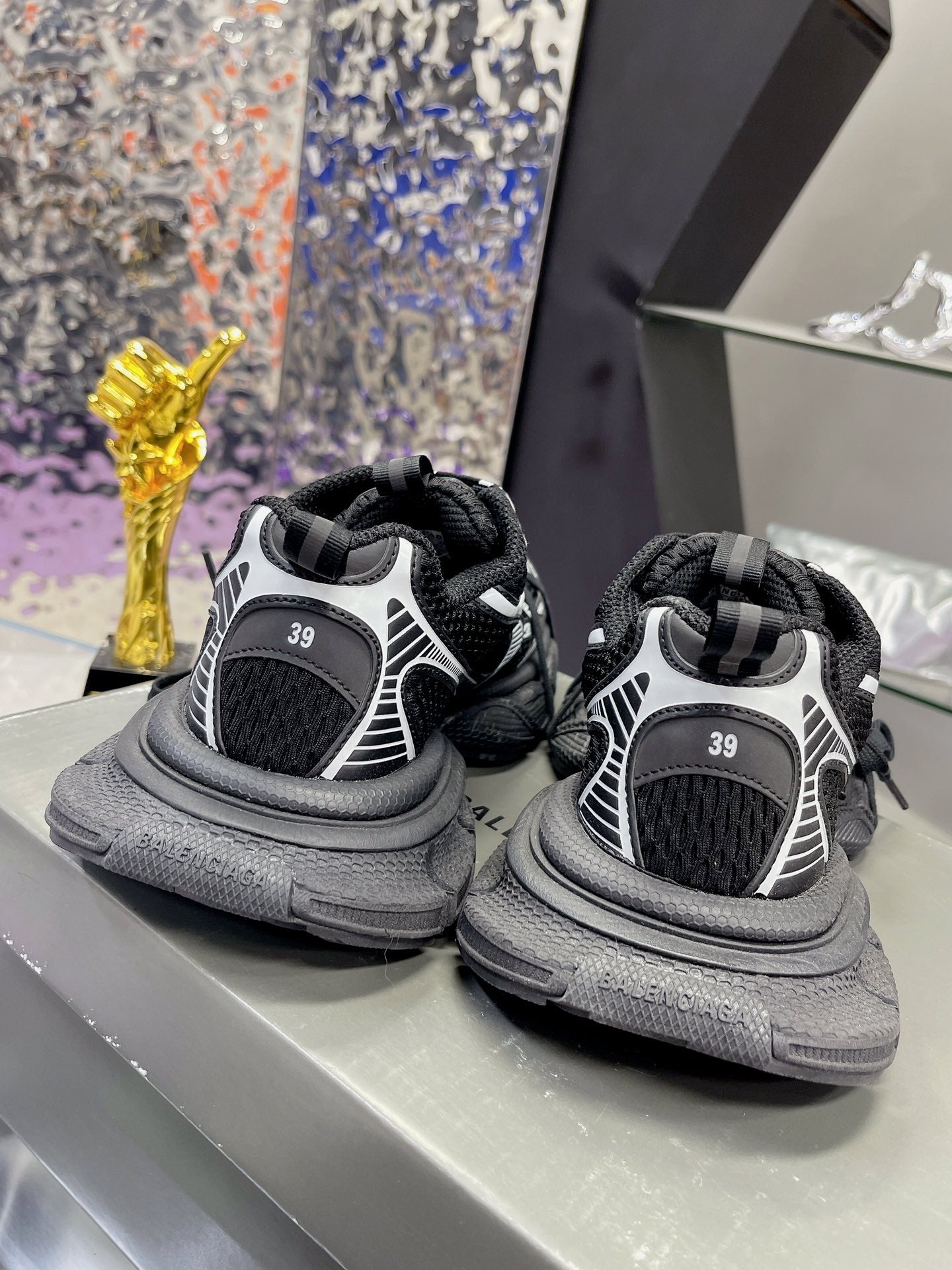 3XL SNEAKER IN BLACK MIX WHITE MESH AND POLYURETHANE