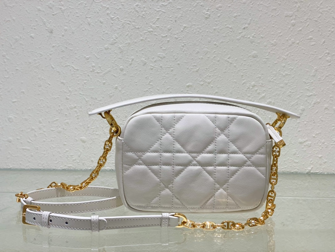 CARO BOX BAG 19 IN WHITE QUILTED MACROCANNAGE CALFSKIN