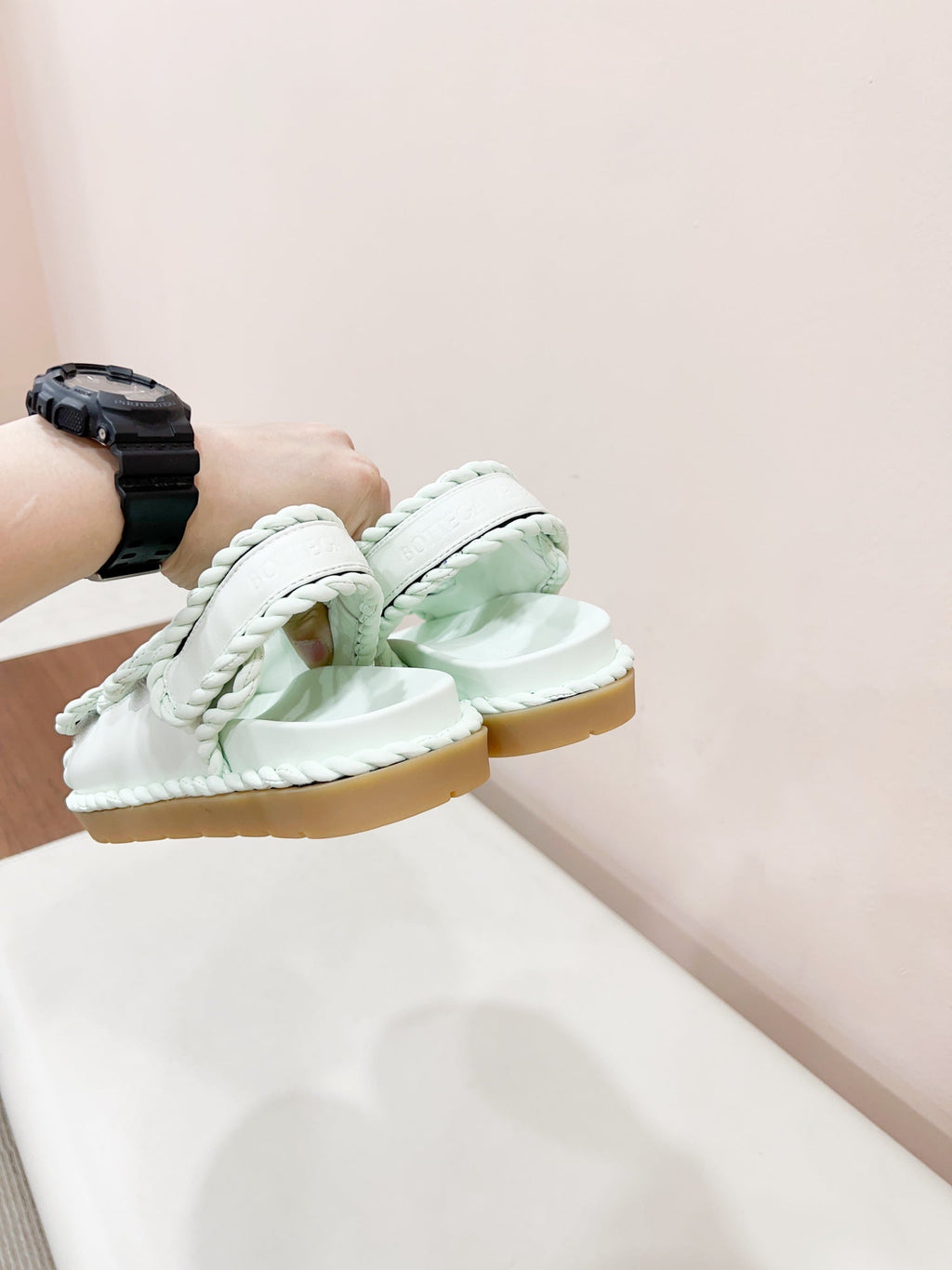 REFINED DAD SANDAL IN WHITE LAMBSKIN