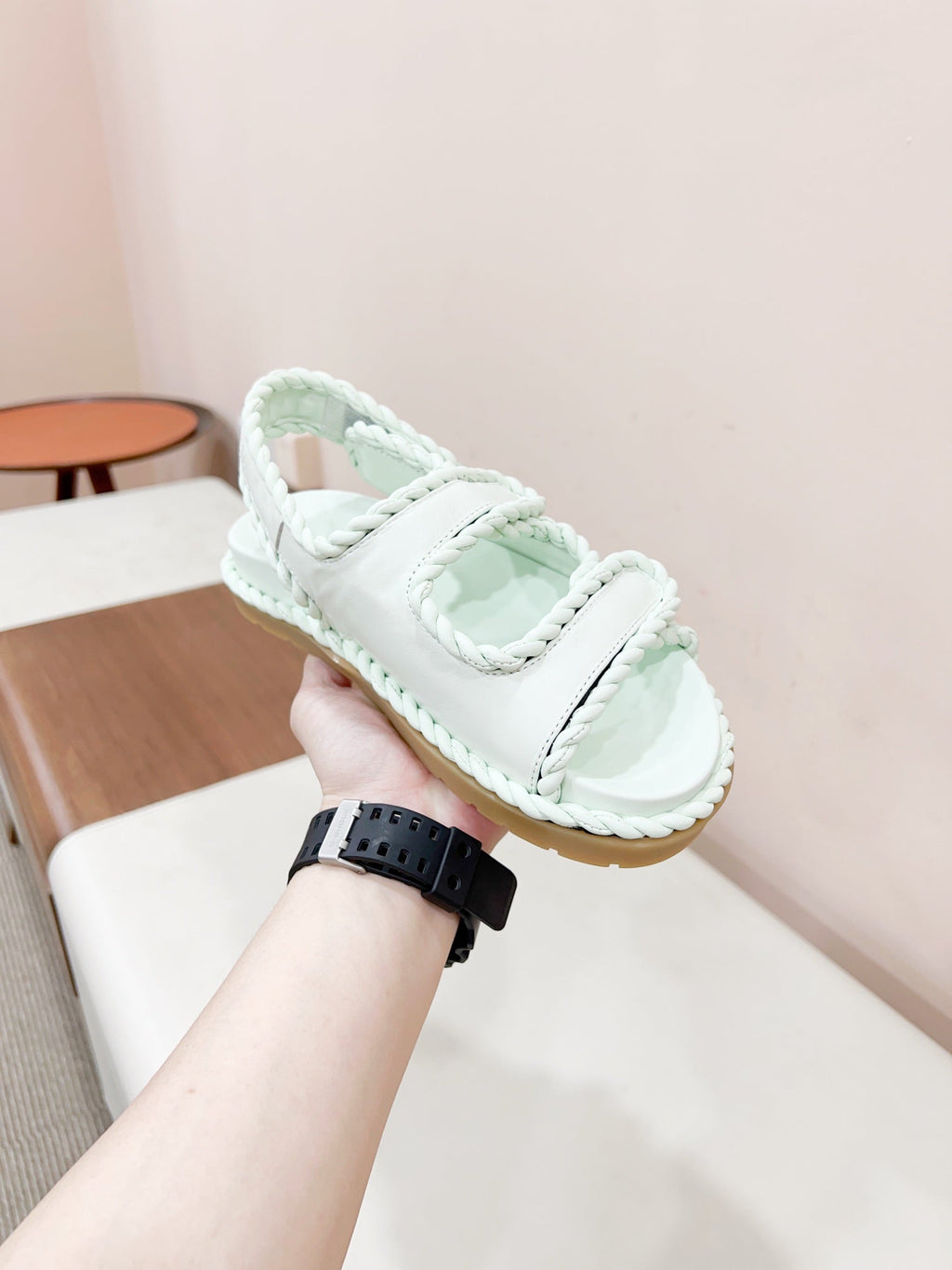 REFINED DAD SANDAL IN WHITE LAMBSKIN