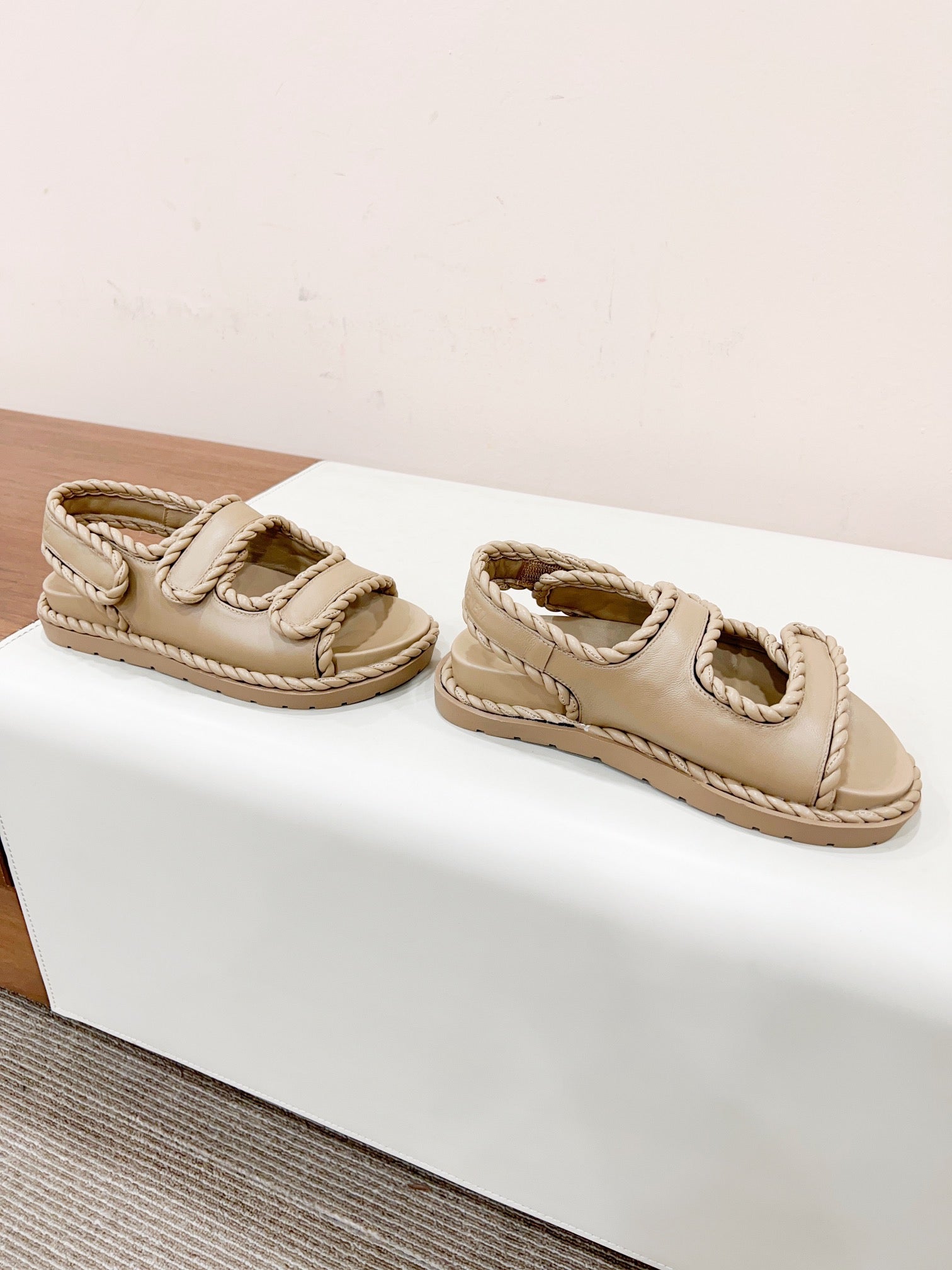 REFINED DAD SANDAL IN TUSCAN BEIGE LAMBSKIN