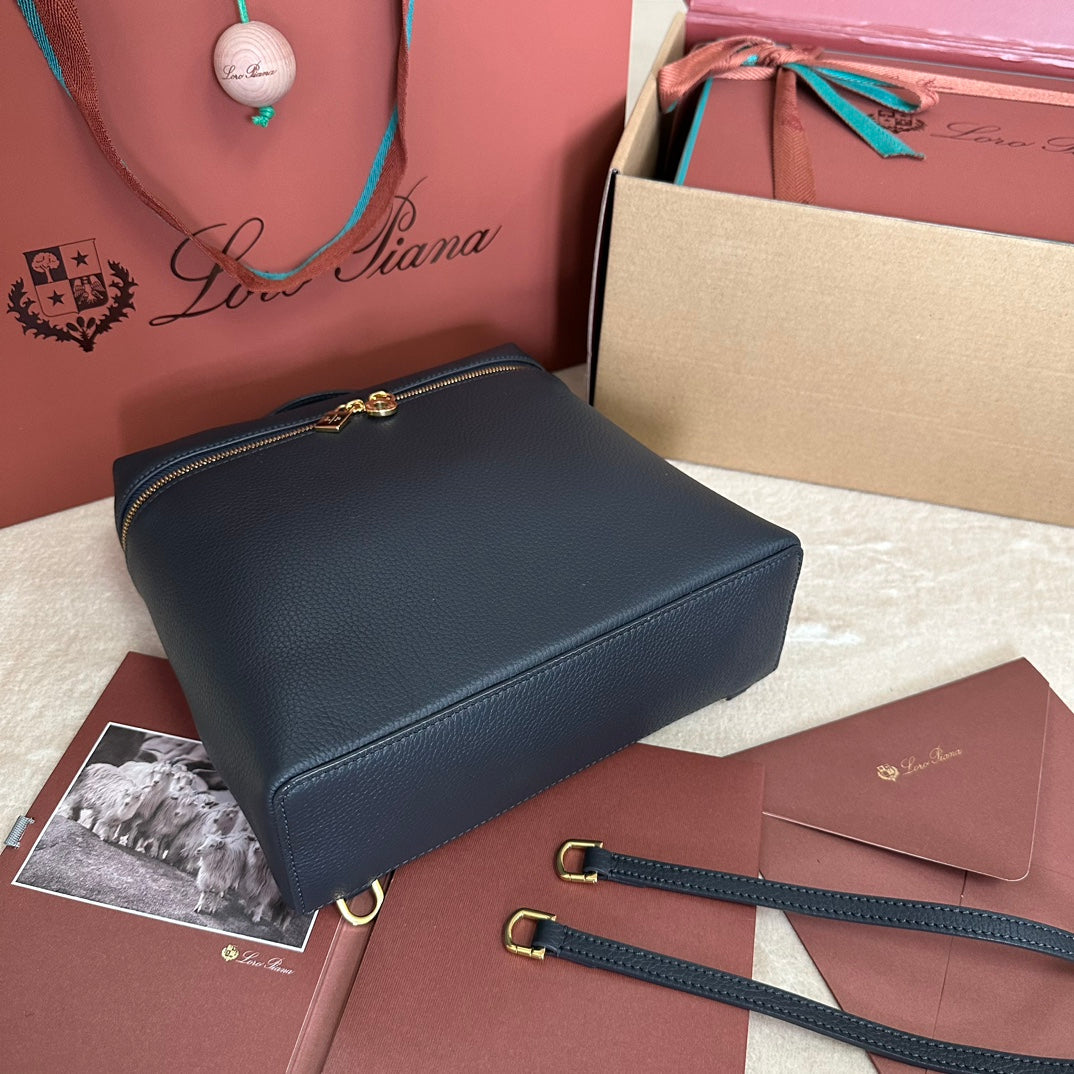 EXTRA POCKET BACKPACK L23.5 IN DARK BLUE CALFSKIN WITH GOLD HARDWARE