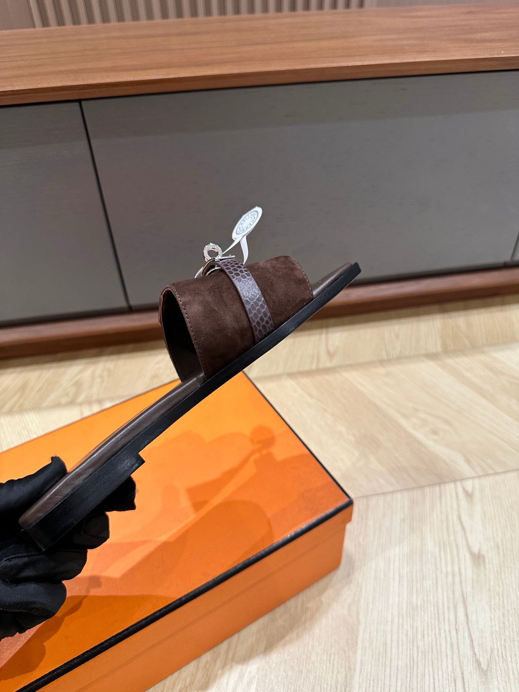 GABRIEL SANDAL CHOCOLATE SUEDE