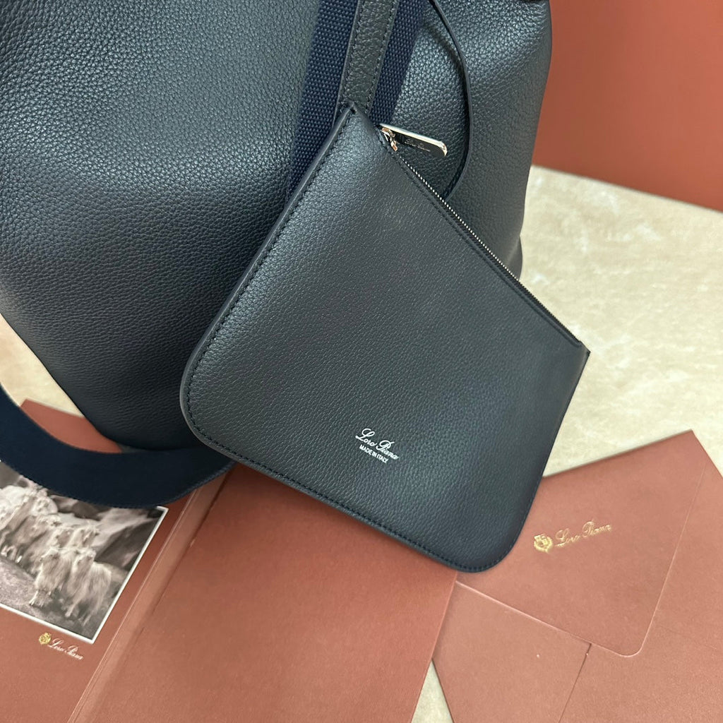 LARGE 36 BALE BAG IN DARK BLUE GRAINED CALFSKIN