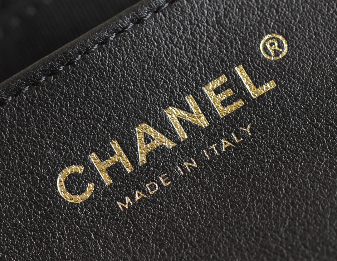 CHANEL 25S TOTE 36 CM IN BLACK LAMBSKIN WITH GOLD HARDWARE