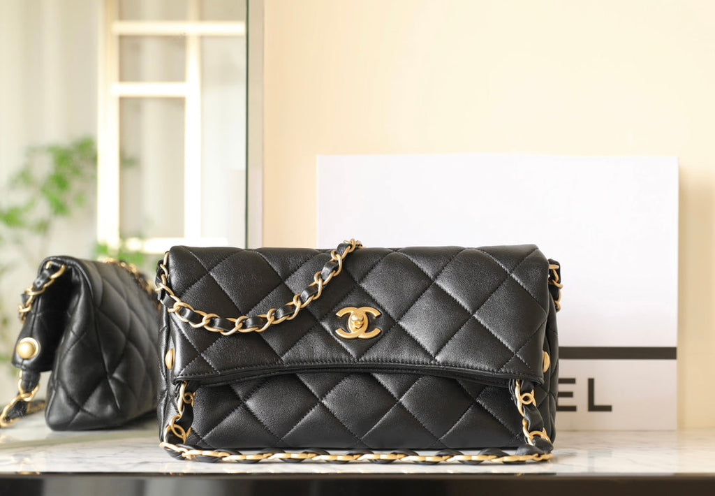 CHANEL 25S TOTE 30 CM IN BLACK LAMBSKIN WITH GOLD HARDWARE