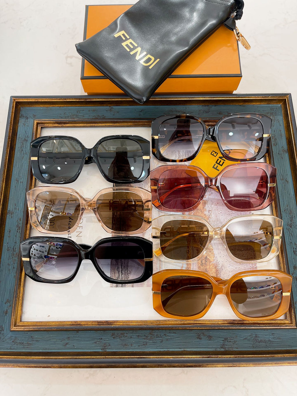 OVERSIZED FF DIAMONDS SQUARE FRAME SUNGLASSES FE40065F IN ACETATE