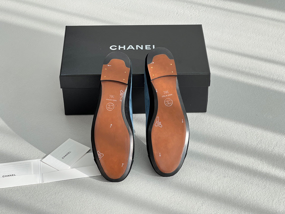 LOAFERS IN CERULEAN BLUE MIX BLACK SUEDE