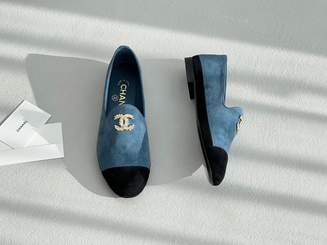 LOAFERS IN CERULEAN BLUE MIX BLACK SUEDE