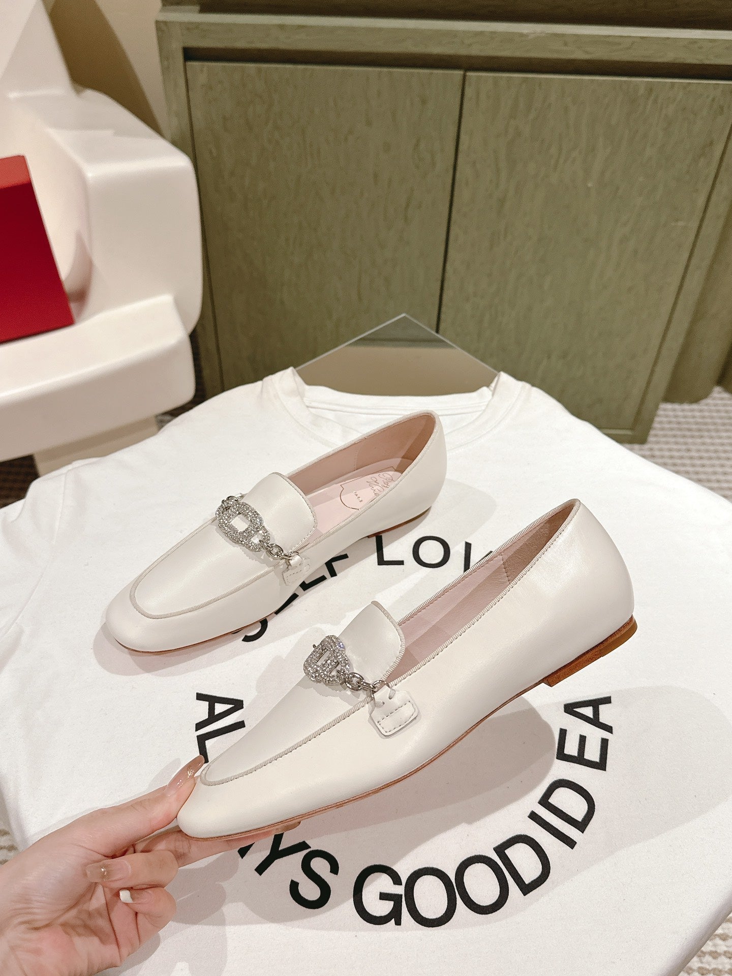 STRASS CHAIN LOAFERS IN WHITE CALFSKIN WITH CRYSTAL CHAIN DETAIL