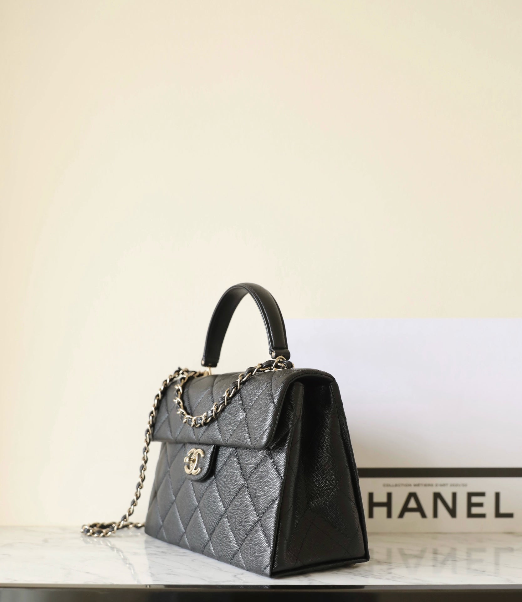 CHANEL 25S FLAP BAG 25 CM IN BLACK LAMBSKIN WITH GOLD HARDWARE