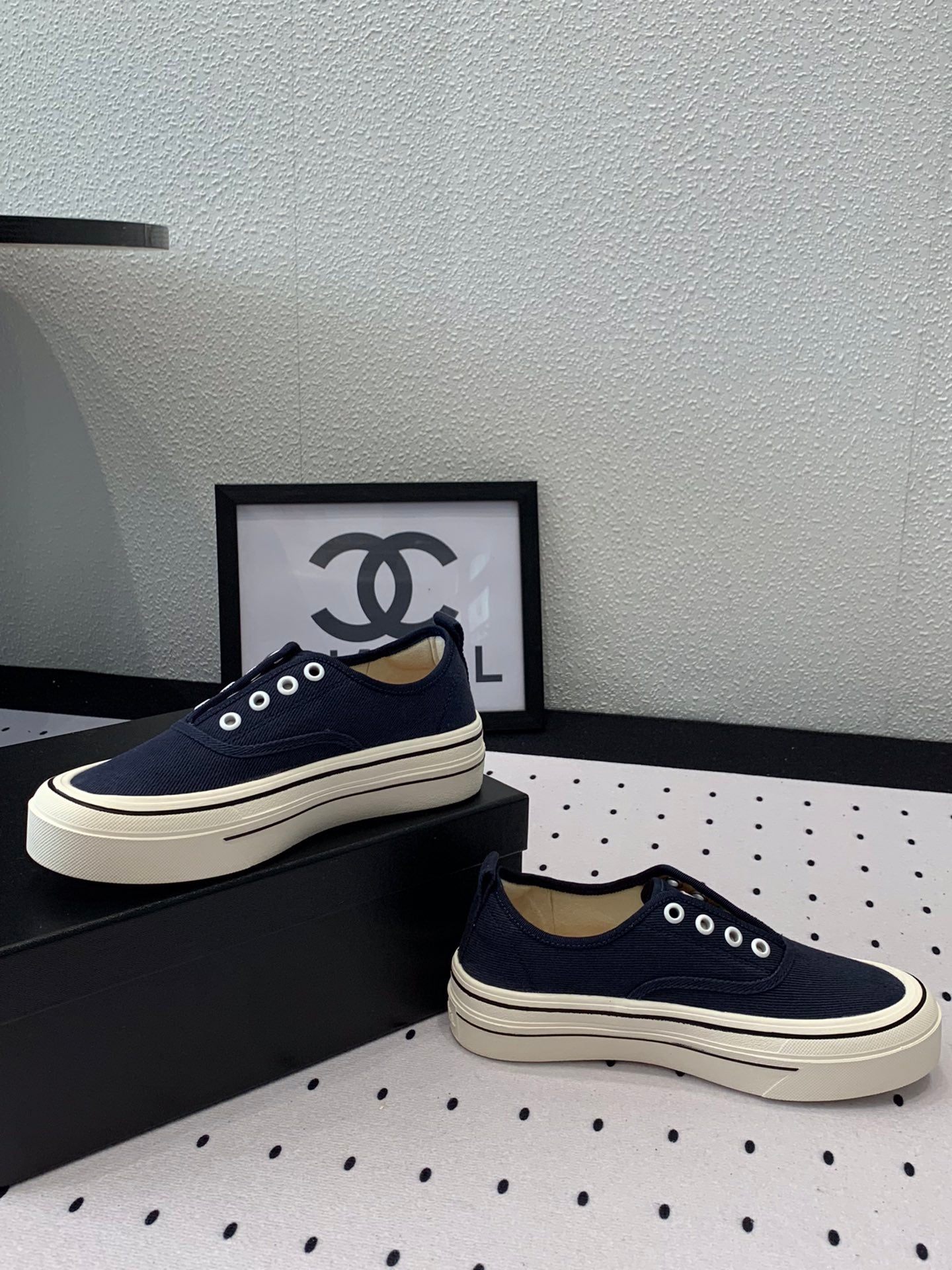 LACELESS SNEAKERS PLATFORM IN DENIM BLUE CANVAS