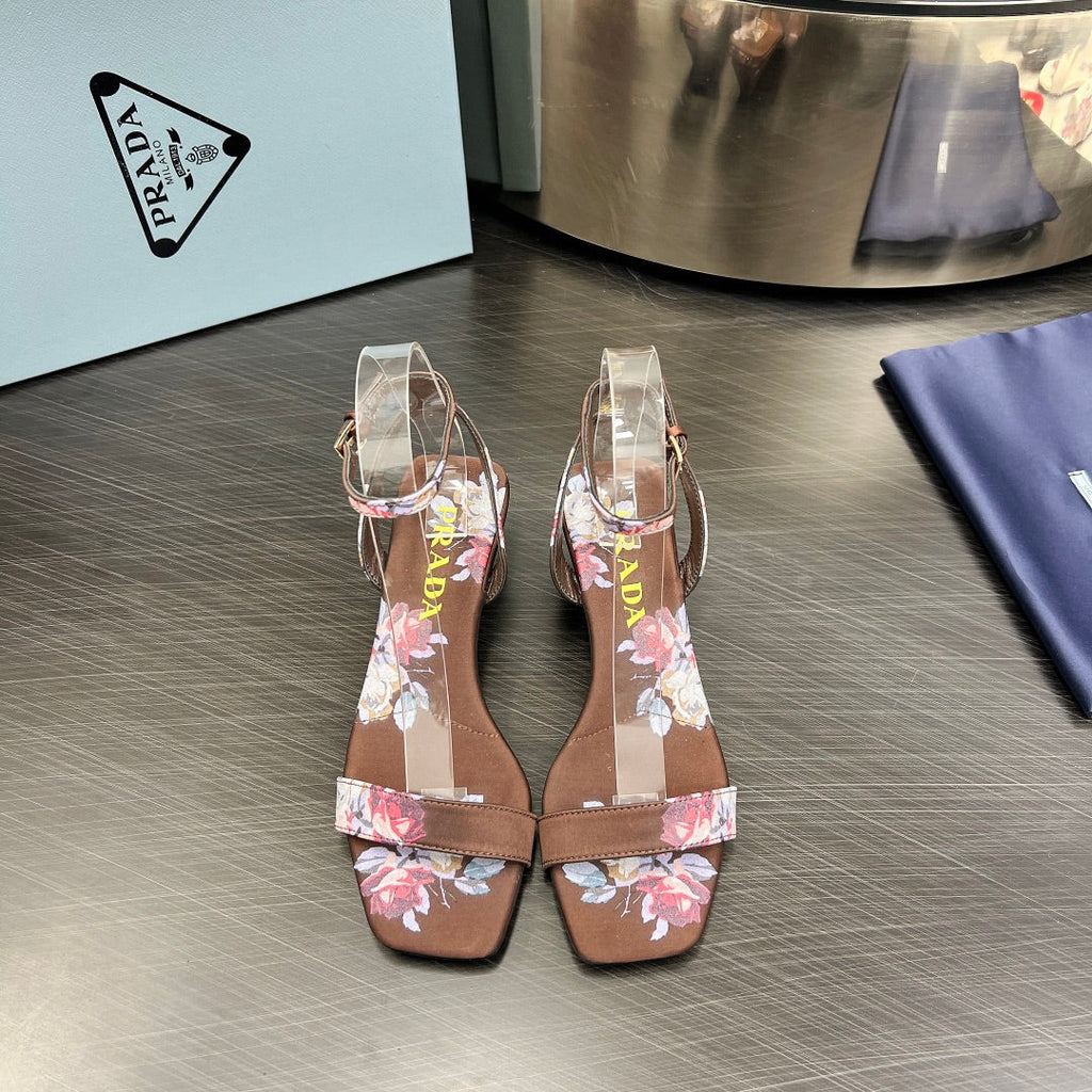 PRA TRIANGLE HEEL FLOWER MOTIF SATIN SANDALS CINNAMON