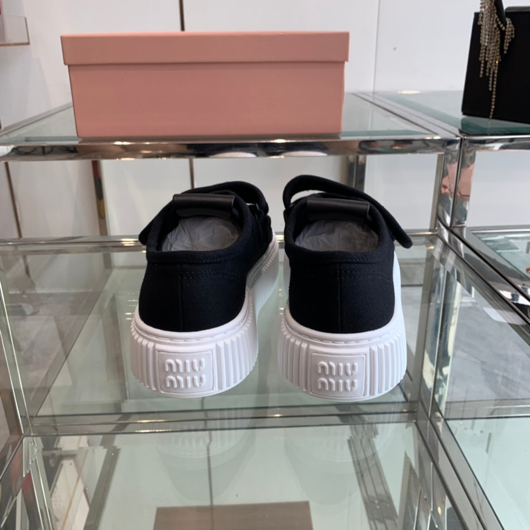 Thick-Soled Denim Sneakers Black and White