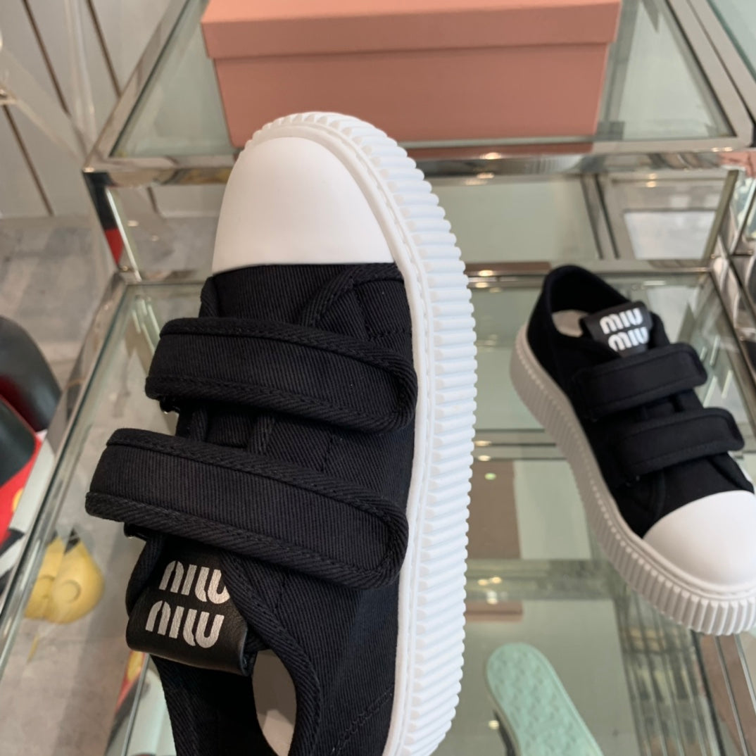 Thick-Soled Denim Sneakers Black and White