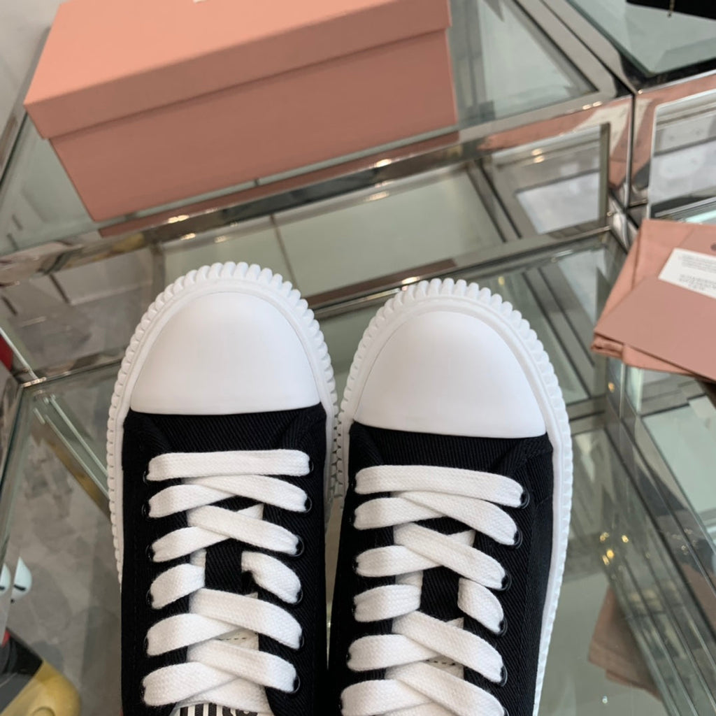 Sneakers High Sole Black And White Canvas