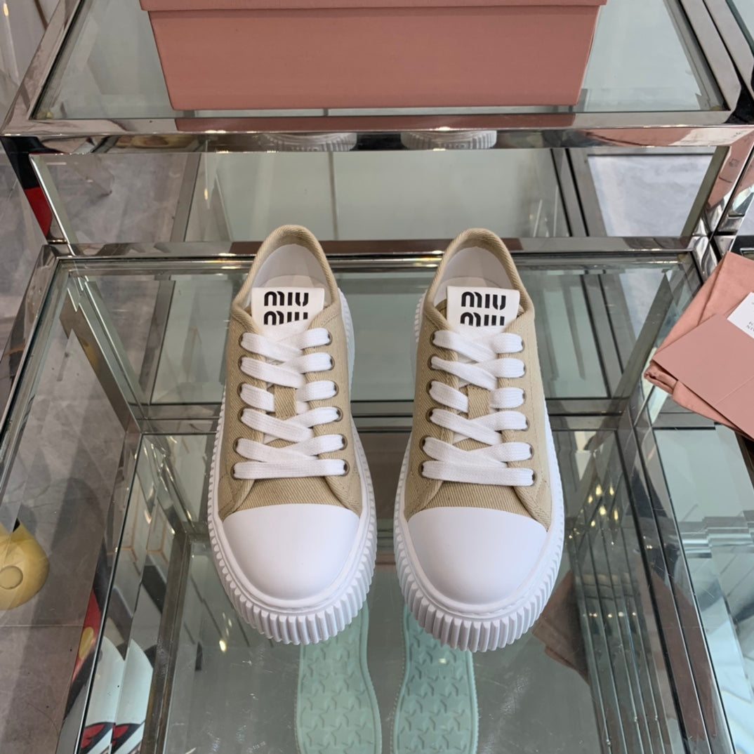 Sneakers High Sole Khaki And White Canvas