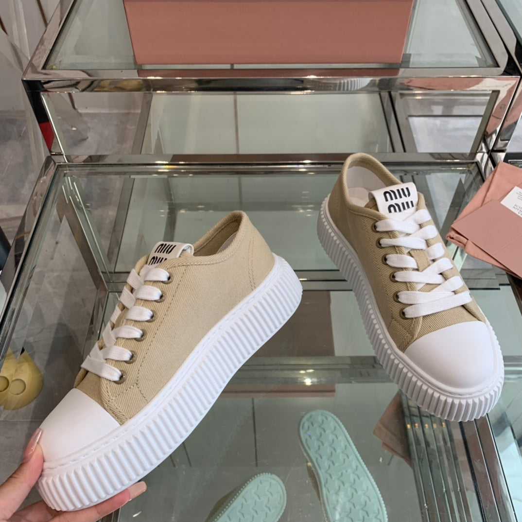 Sneakers High Sole Khaki And White Canvas