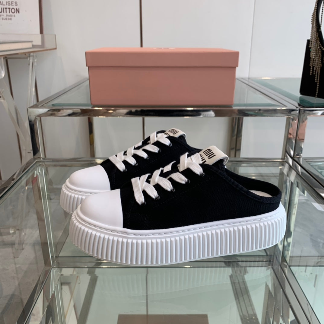 Mule Shoes Black And White Canvas