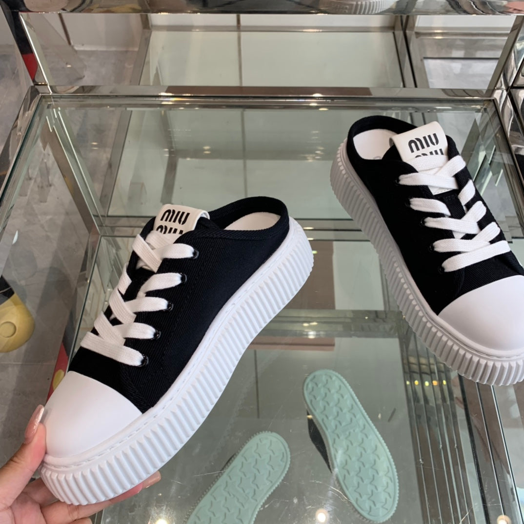 Mule Shoes Black And White Canvas