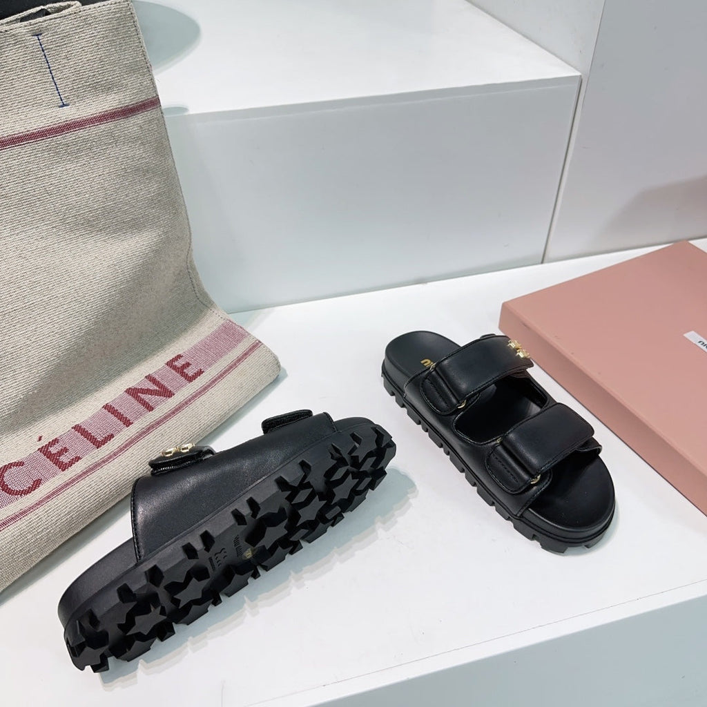 Slippers Black Sheepskin With Stylized Straps