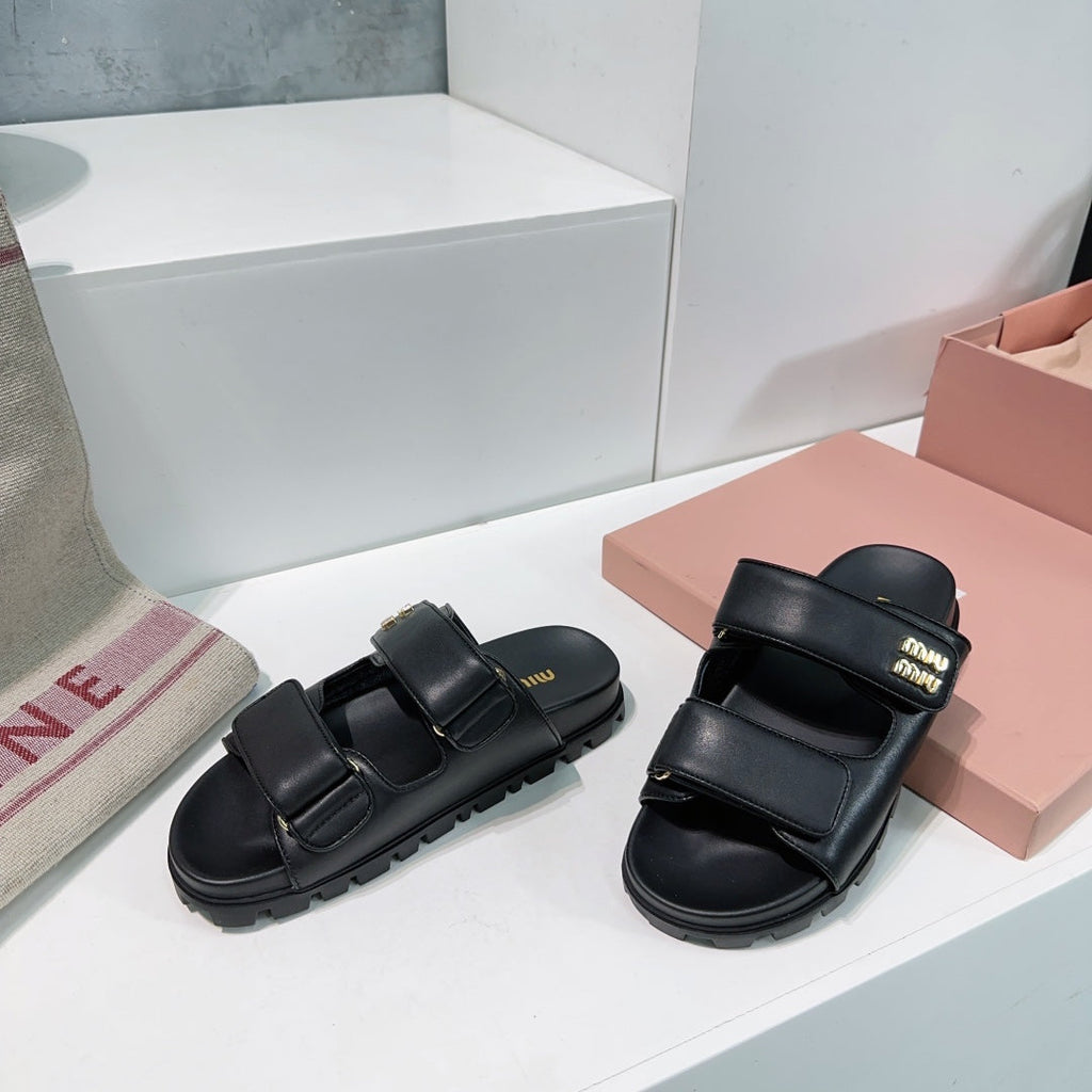 Slippers Black Sheepskin With Stylized Straps